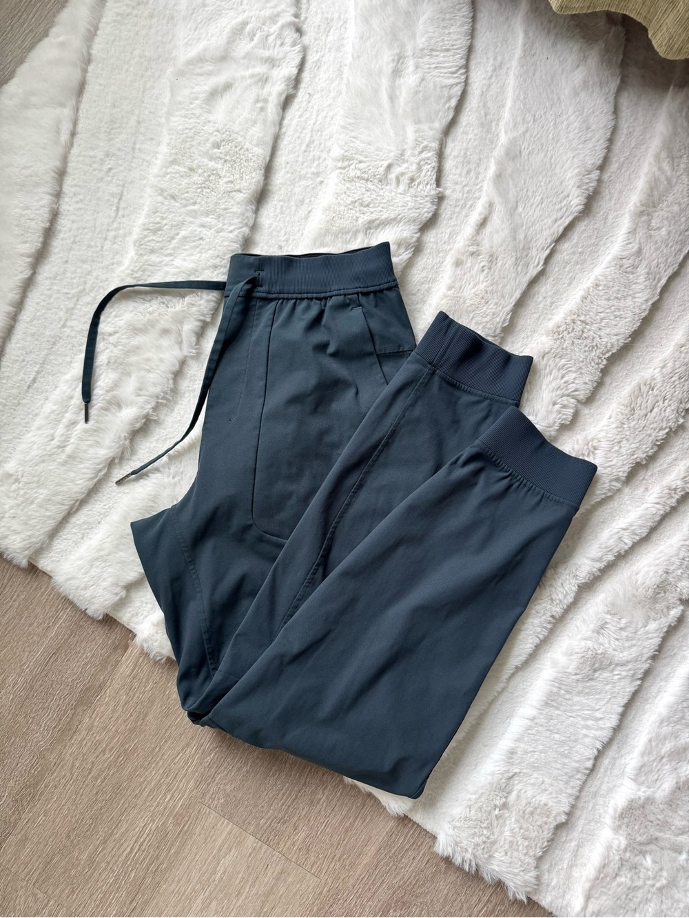 lululemon athletica Men’s ABC Jogger 31” Size Medium